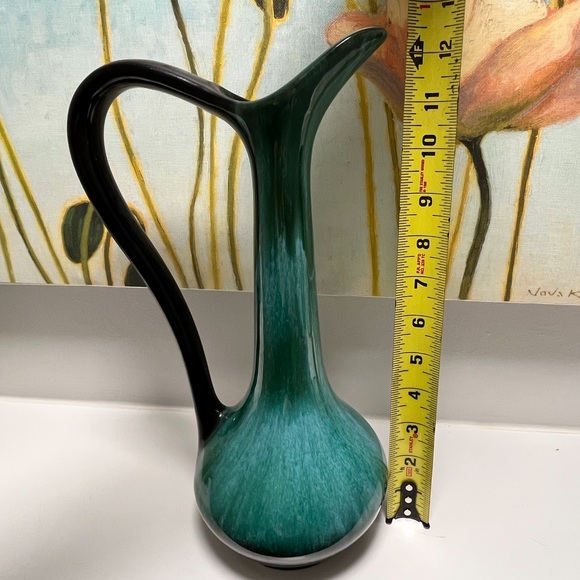 Blue Mountain Pottery Large Pitcher 12.5in Tall with Handle - Picture 9 of 12